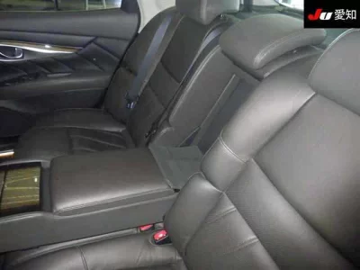 Nissan FUGA  с аукциона в Японии