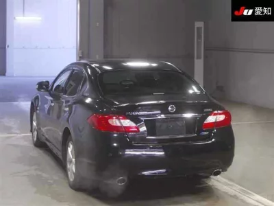 Nissan FUGA  с аукциона в Японии