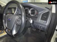 Volvo XC60 лот № 1047 оценка 3.5  с аукциона в Японии 4