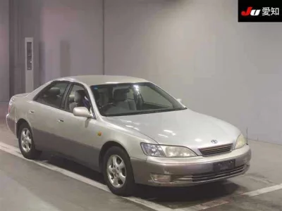 Toyota WINDOM  с аукциона в Японии