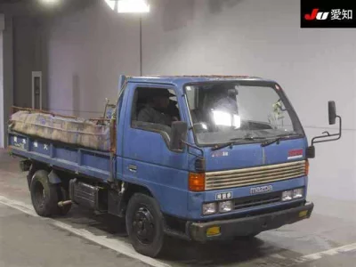 Mazda TITAN  с аукциона в Японии