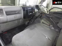 Hino DUTRO лот № 8036 оценка 3  с аукциона в Японии 2