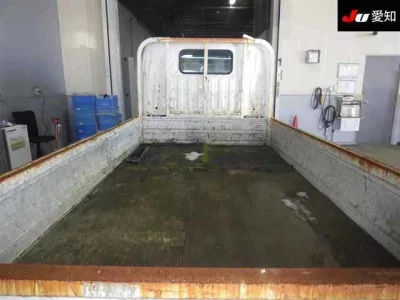 Toyota DYNA  с аукциона в Японии