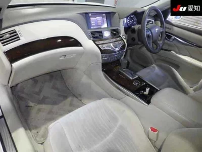 Nissan FUGA  с аукциона в Японии