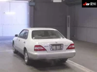 Nissan GLORIA лот № 30605 оценка 3.5  с аукциона в Японии 1