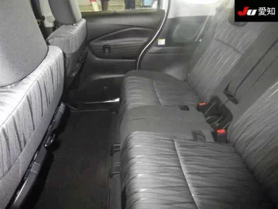 Mitsubishi DELICA D2