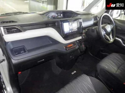 Mitsubishi DELICA D2