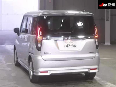 Mitsubishi DELICA D2