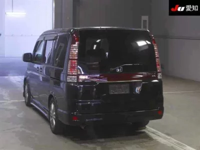 Honda STEP WAGON  с аукциона в Японии