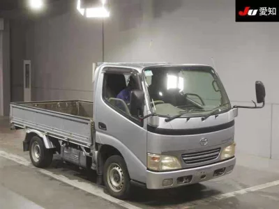 Toyota DYNA  с аукциона в Японии