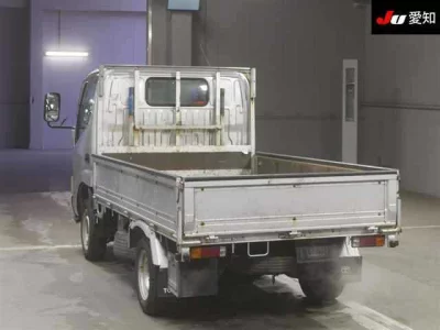 Toyota DYNA  с аукциона в Японии