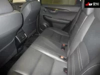 Lexus NX лот № 30570 оценка 3.5  с аукциона в Японии 3