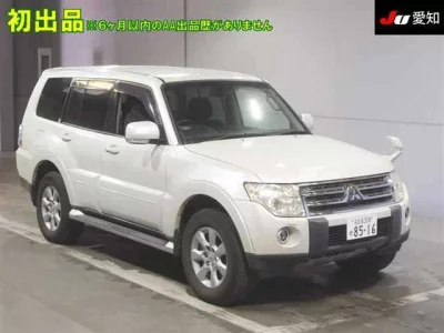 Mitsubishi PAJERO
