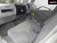 Toyota DYNA лот № 7110 оценка 3  с аукциона в Японии 2