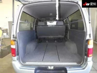 Toyota HIACE VAN лот № 7119 оценка 3  с аукциона в Японии 3