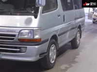 Toyota HIACE VAN лот № 7119 оценка 3  с аукциона в Японии 6