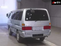 Toyota HIACE VAN лот № 7119 оценка 3  с аукциона в Японии 1