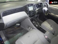 Toyota KLUGER лот № 30673 оценка 3  с аукциона в Японии 2
