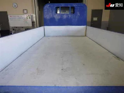 Toyota DYNA  с аукциона в Японии