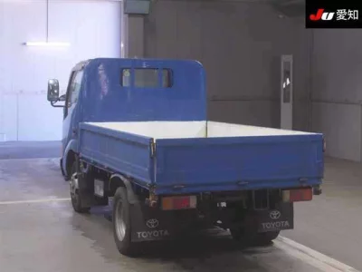 Toyota DYNA  с аукциона в Японии
