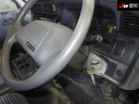 Toyota HIACE VAN лот № 7124 оценка 3  с аукциона в Японии 4