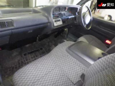 Toyota HIACE VAN  с аукциона в Японии
