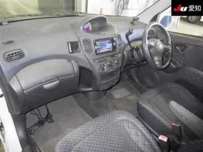 Toyota FUNCARGO  с аукциона в Японии