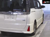 Toyota VOXY лот № 230 оценка 3  с аукциона в Японии 7
