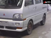 Mitsubishi MINICAB VAN лот № 35294 оценка 3.5  с аукциона в Японии 6