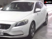 Volvo V40 лот № 30745 оценка 3  с аукциона в Японии 6