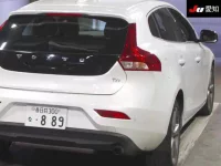 Volvo V40 лот № 30745 оценка 3  с аукциона в Японии 7