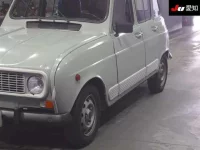 Renault 4 лот № 30681 оценка 4  с аукциона в Японии 6