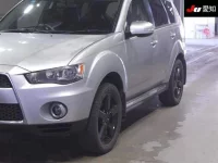 Mitsubishi OUTLANDER лот № 30687 оценка R  с аукциона в Японии 6