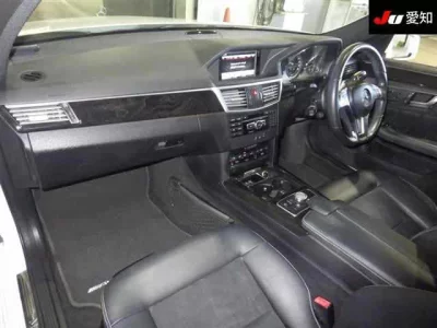 Mercedes-Benz E CLASS WAGON