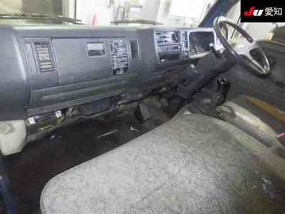 Mazda TITAN  с аукциона в Японии