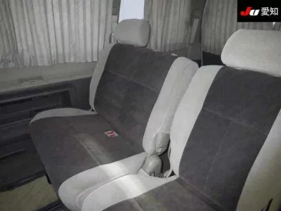 Toyota GRANVIA  с аукциона в Японии