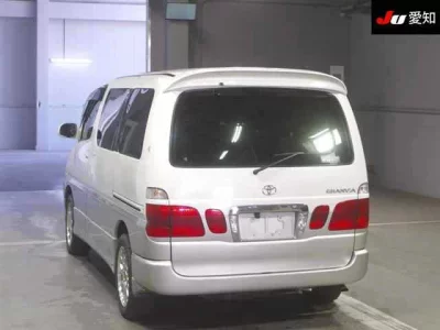 Toyota GRANVIA  с аукциона в Японии
