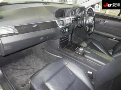 Mercedes-Benz E CLASS WAGON