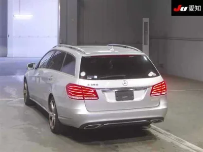 Mercedes-Benz E CLASS WAGON