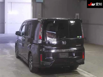 Honda STEP WAGON  с аукциона в Японии