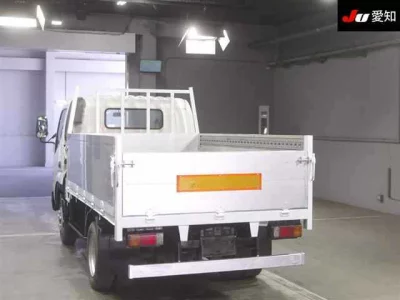 Toyota DYNA  с аукциона в Японии