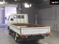 Toyota DYNA лот № 8091 оценка 3.5  с аукциона в Японии 1