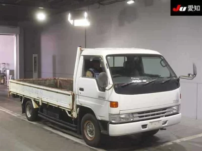 Toyota DYNA  с аукциона в Японии