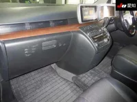 Nissan ELGRAND лот № 30941 оценка 3.5  с аукциона в Японии 2