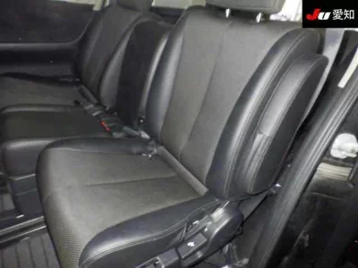 Nissan ELGRAND  с аукциона в Японии