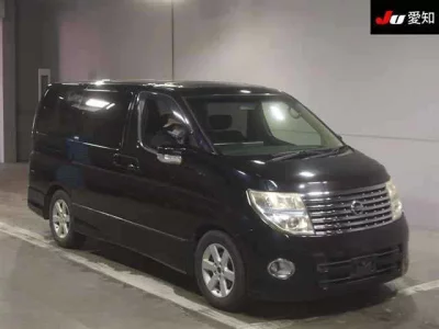 Nissan ELGRAND  с аукциона в Японии
