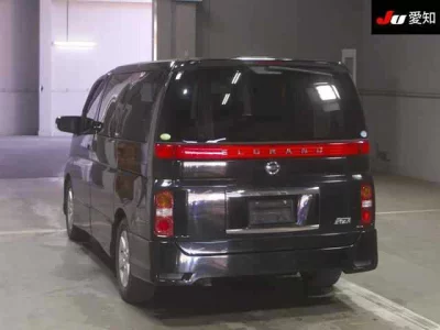Nissan ELGRAND  с аукциона в Японии