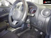 Nissan LATIO лот № 30921 оценка 3.5  с аукциона в Японии 4