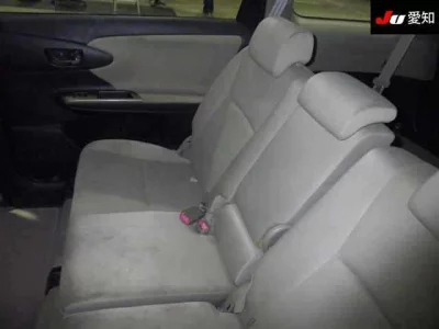 Toyota WISH  с аукциона в Японии