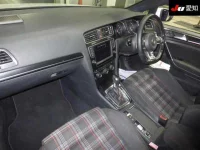 Volkswagen GOLF лот № 31044 оценка 3.5  с аукциона в Японии 2